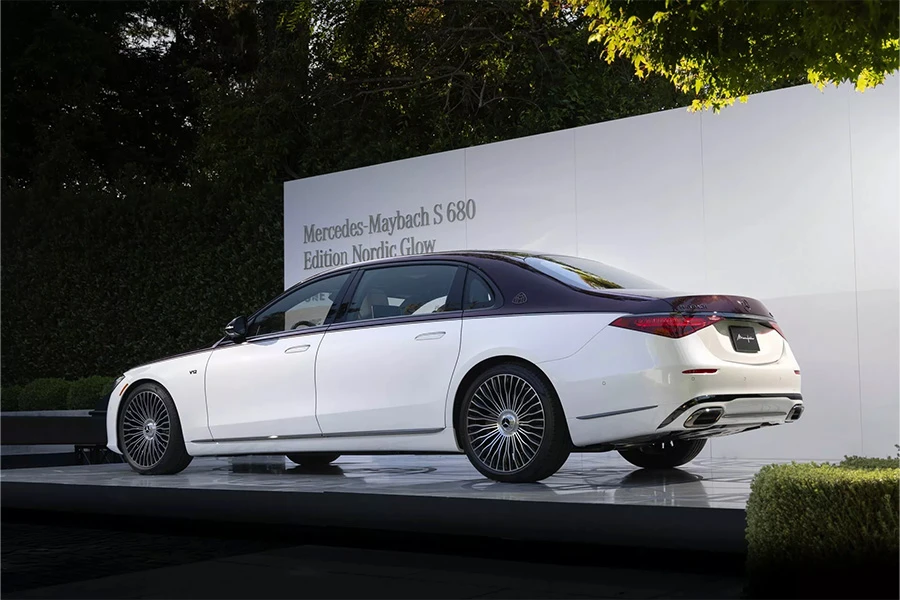 Mercedes-Maybach S680 Edition Nordic Glow